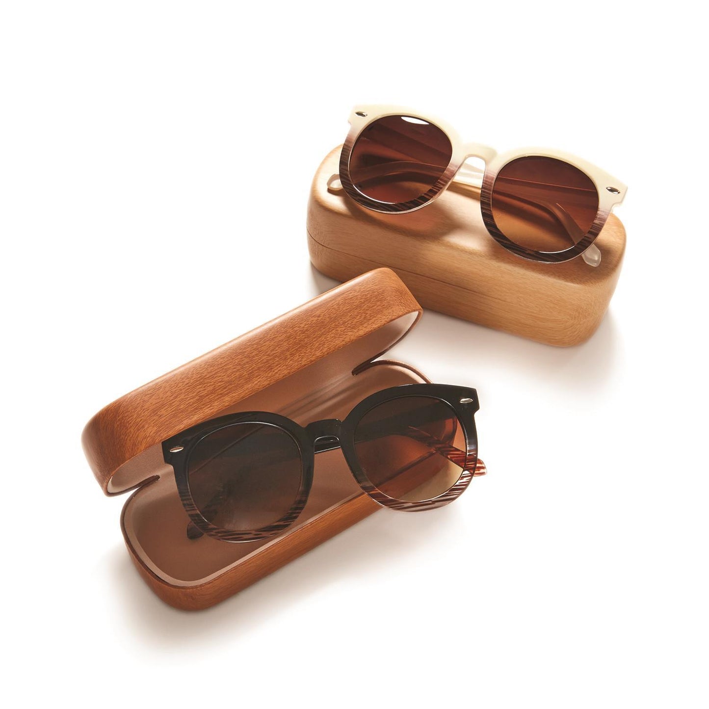 Gradients Faux Bone Frame Sunglasses with Case Polycarbonate Lens/Resin Frame