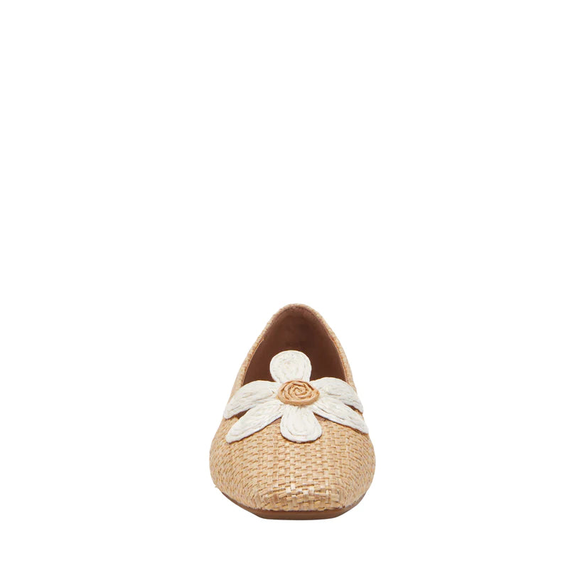 Evie Daisy Flat