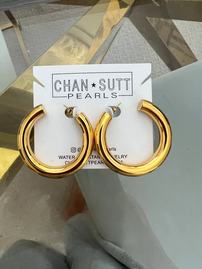 The Britt Hoop Earrings | Gold