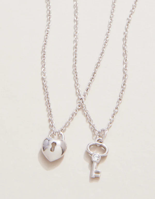 Sea La Vie Best Friends Heart & Key Necklace Set