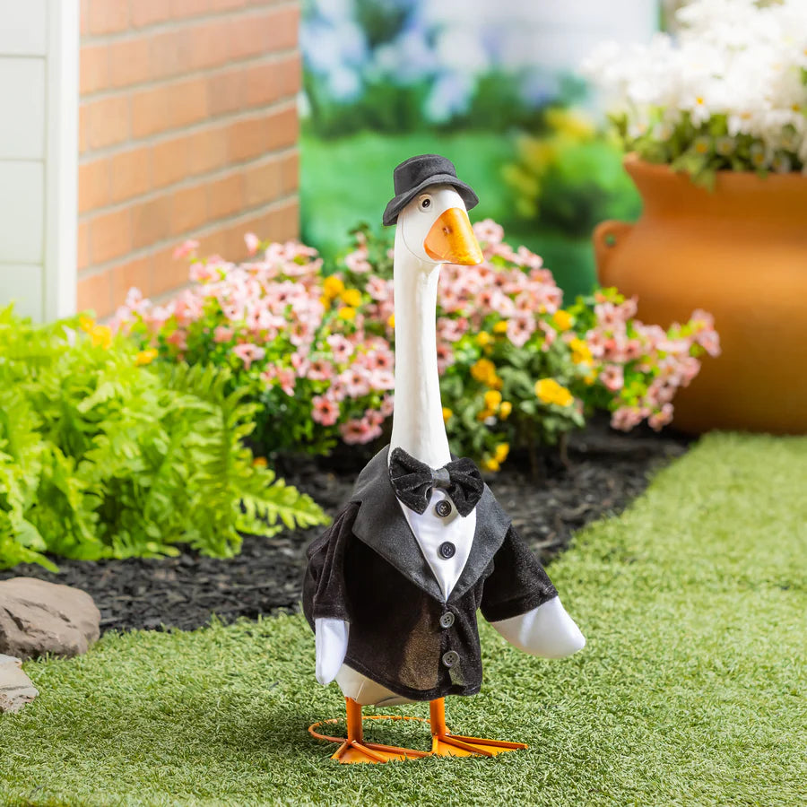 Giddy the Goose Groom Outfit