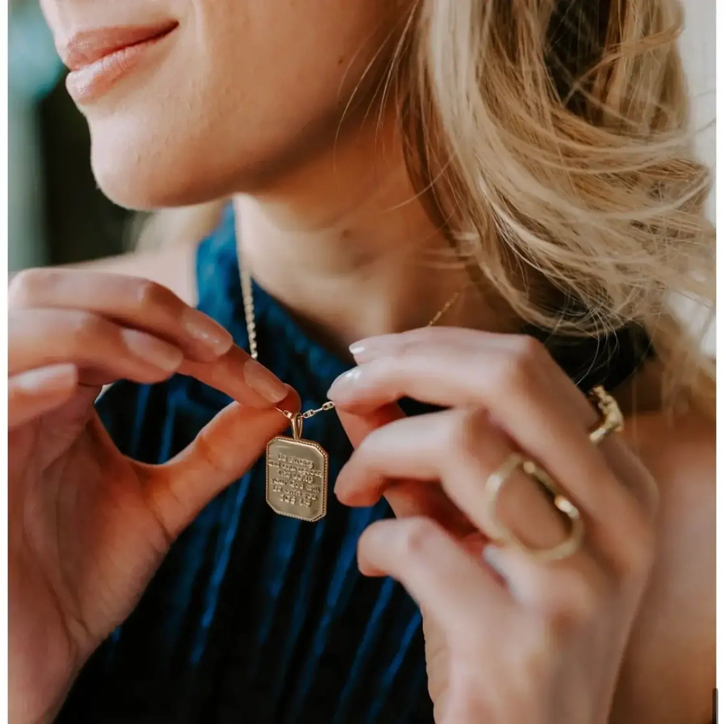 Joshua 1:9 Necklace | Gold