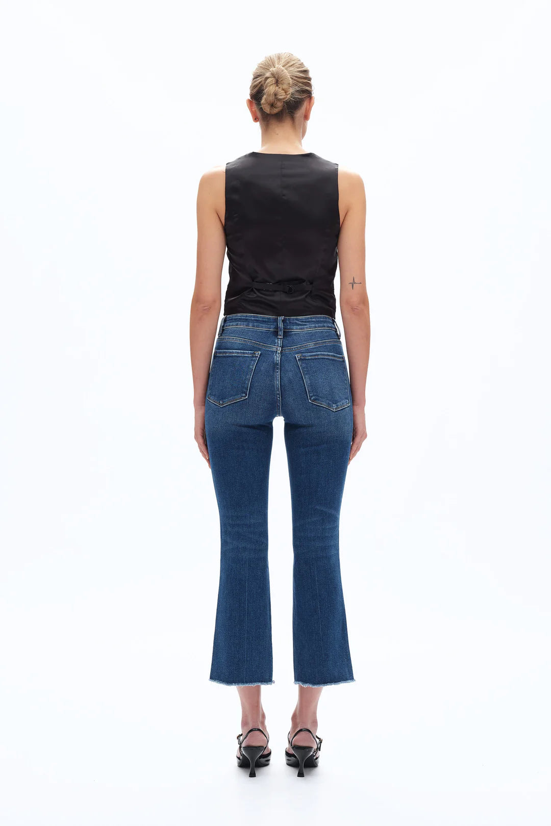 Mid Rise Cropped Bootcut Denim Jeans With Stepped Frayed Hem
