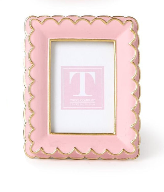 Pink Scalloped Mini Photo Frame
