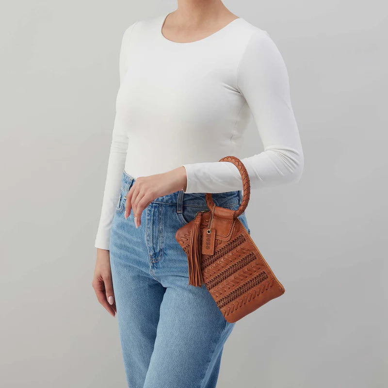 Sable Wristlet | Washed Leather | HOBO
