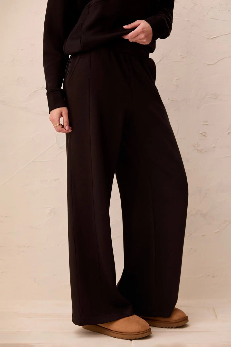 Techno Lux Knit Pull-On Wide Leg Joggers
