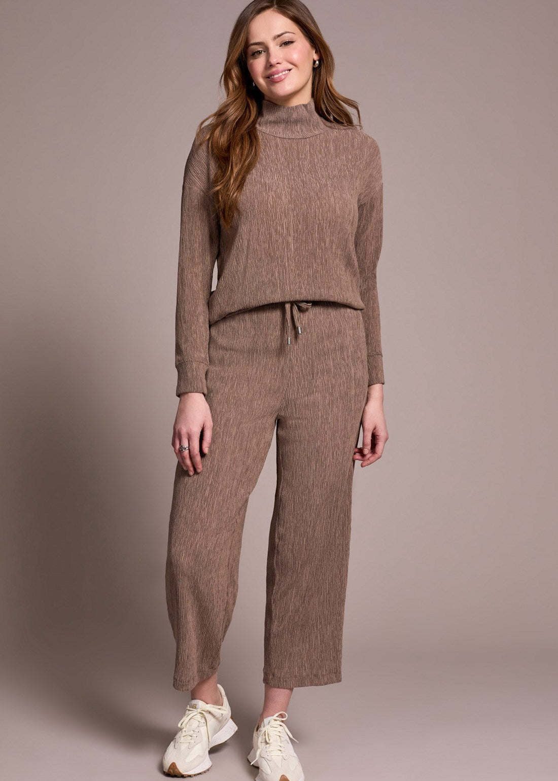 Two-Tone Crinkle Flowy Pant