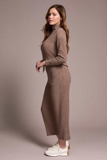 Two-Tone Crinkle Flowy Pant