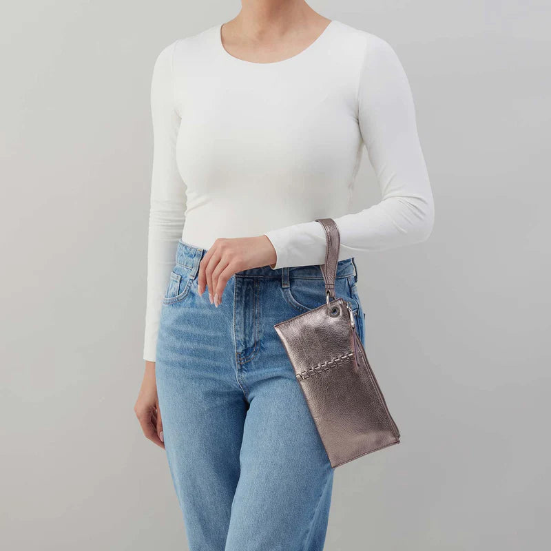 Vida Wristlet | Metallic Leather | HOBO