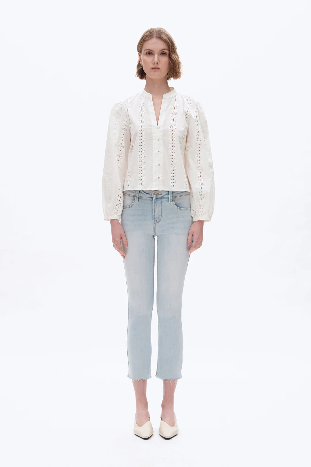 Mid Rise Straight Raw Edge Denim Jeans